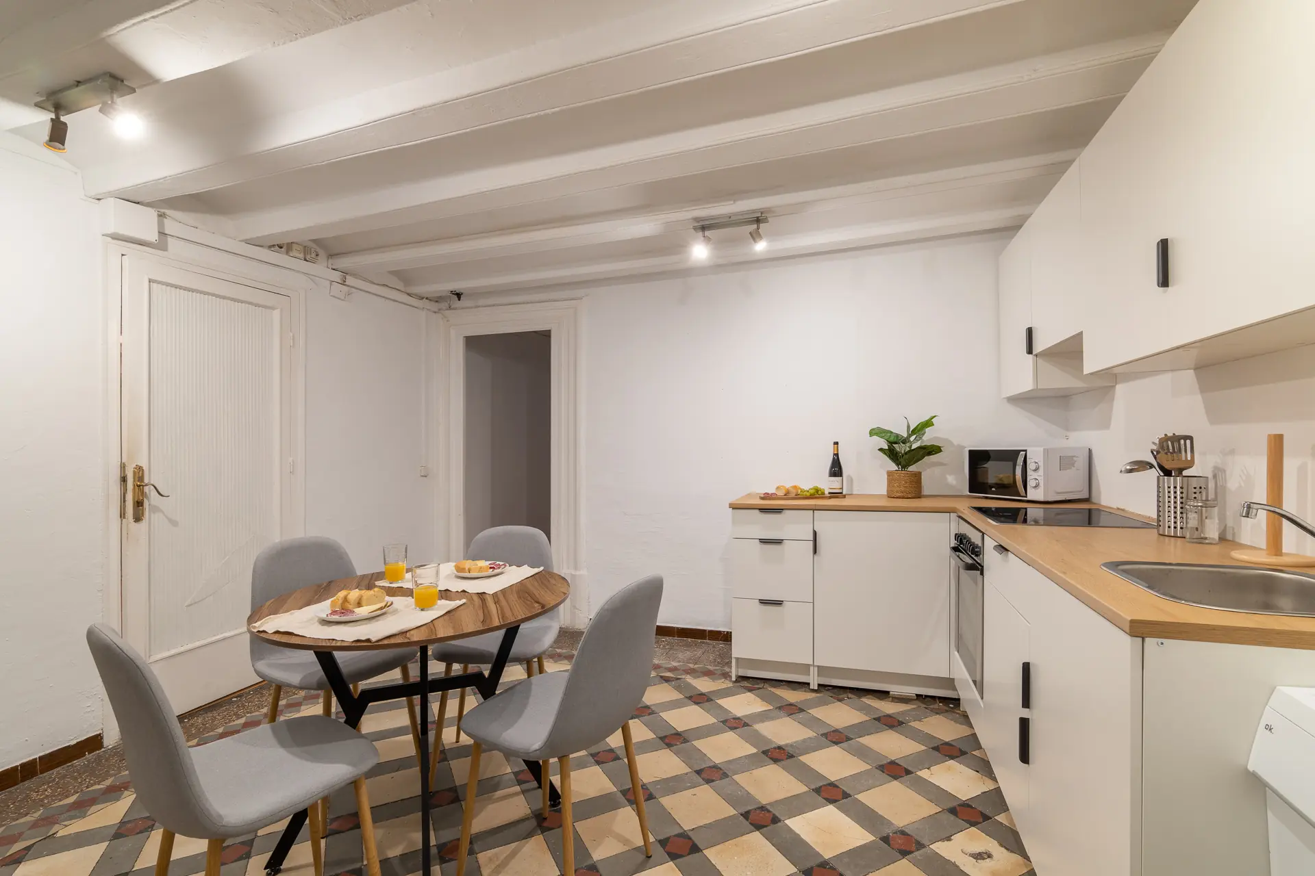 Kitchen 2