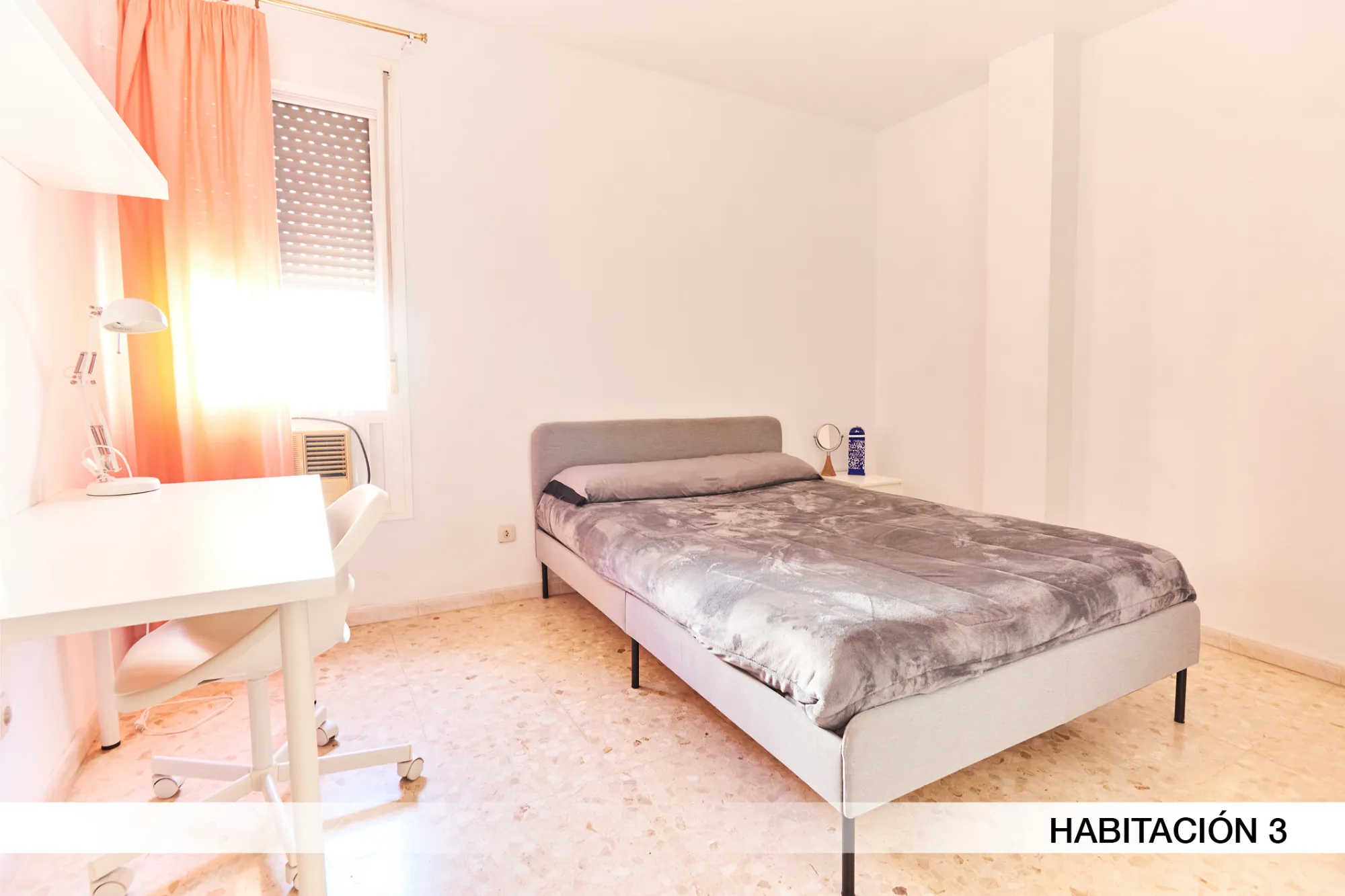 Room in Seville
